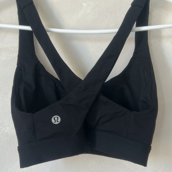 Lululemon Stash It All Bra Black size 6 C/D - Picture 4 of 9